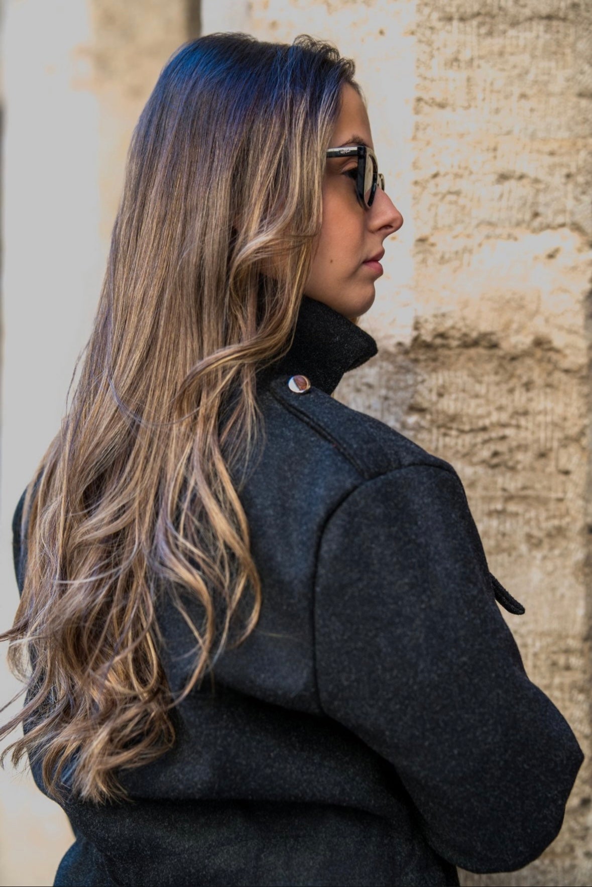 Chaqueta de cuello negra