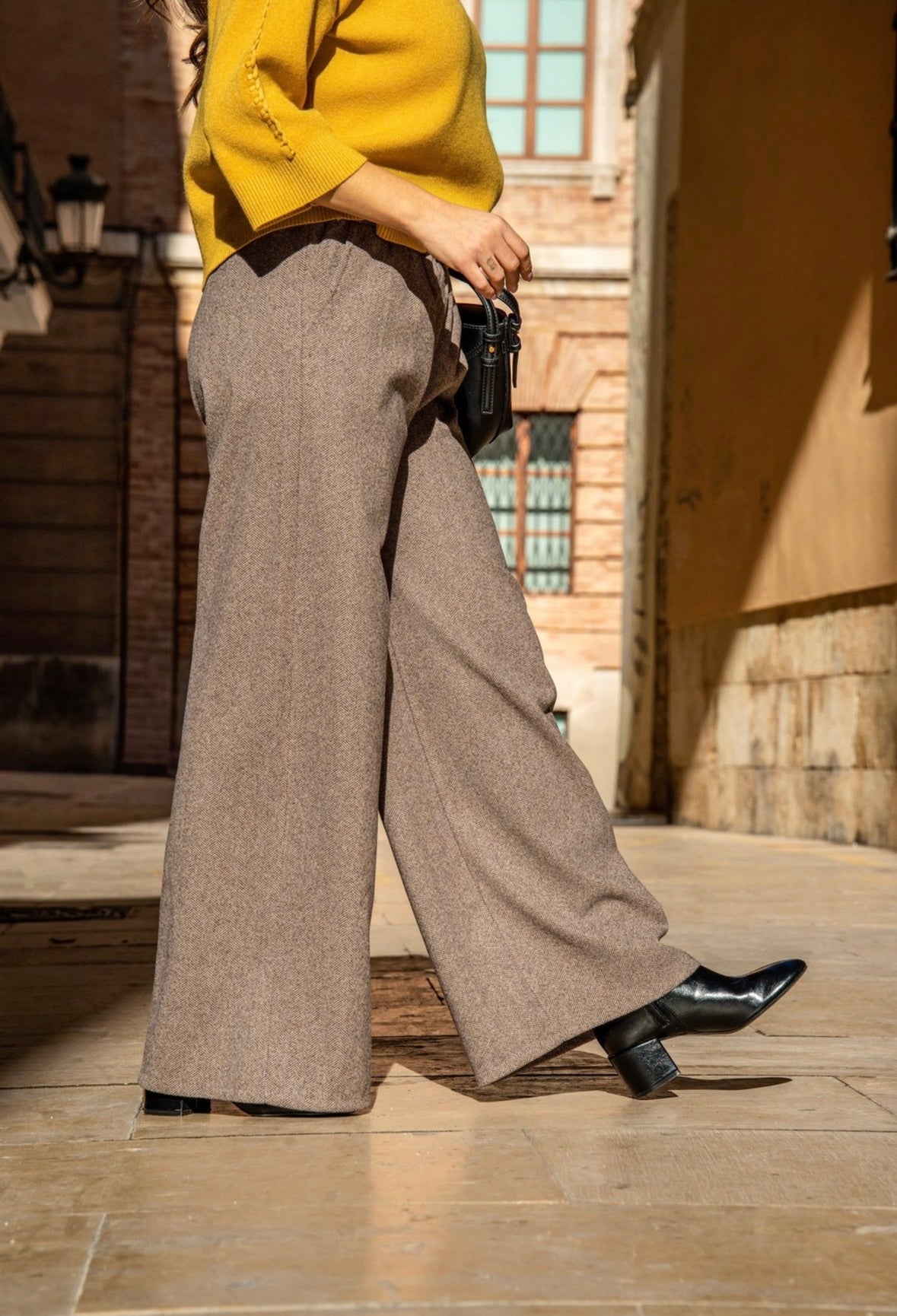 Pantalón vestir beige oscuro