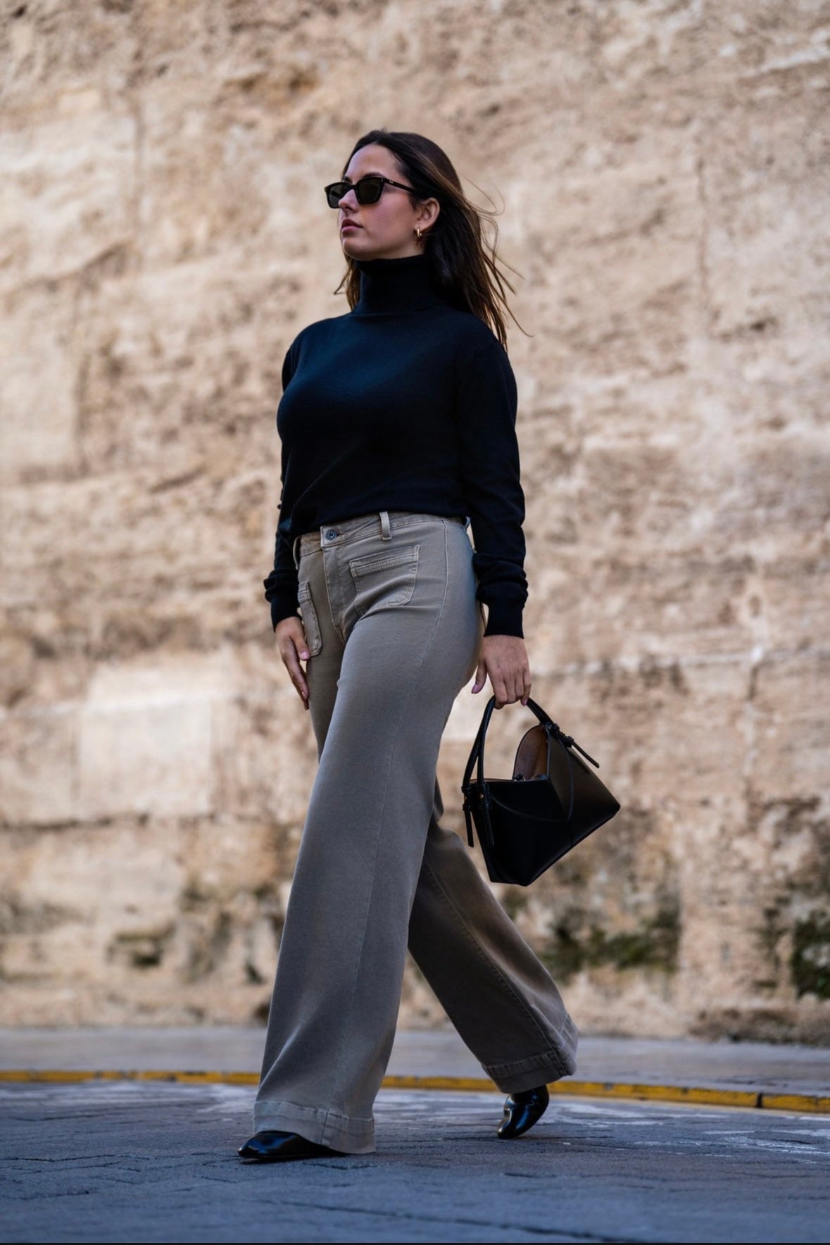 Pantalón wide leg beige topo