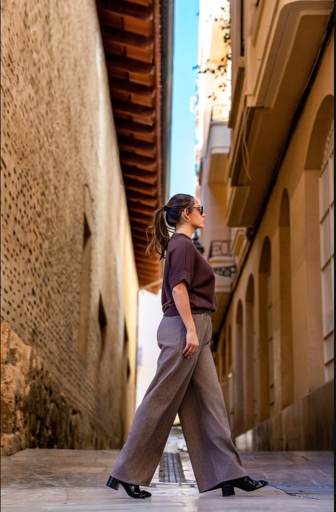 Jersey media manga marrón chocolate