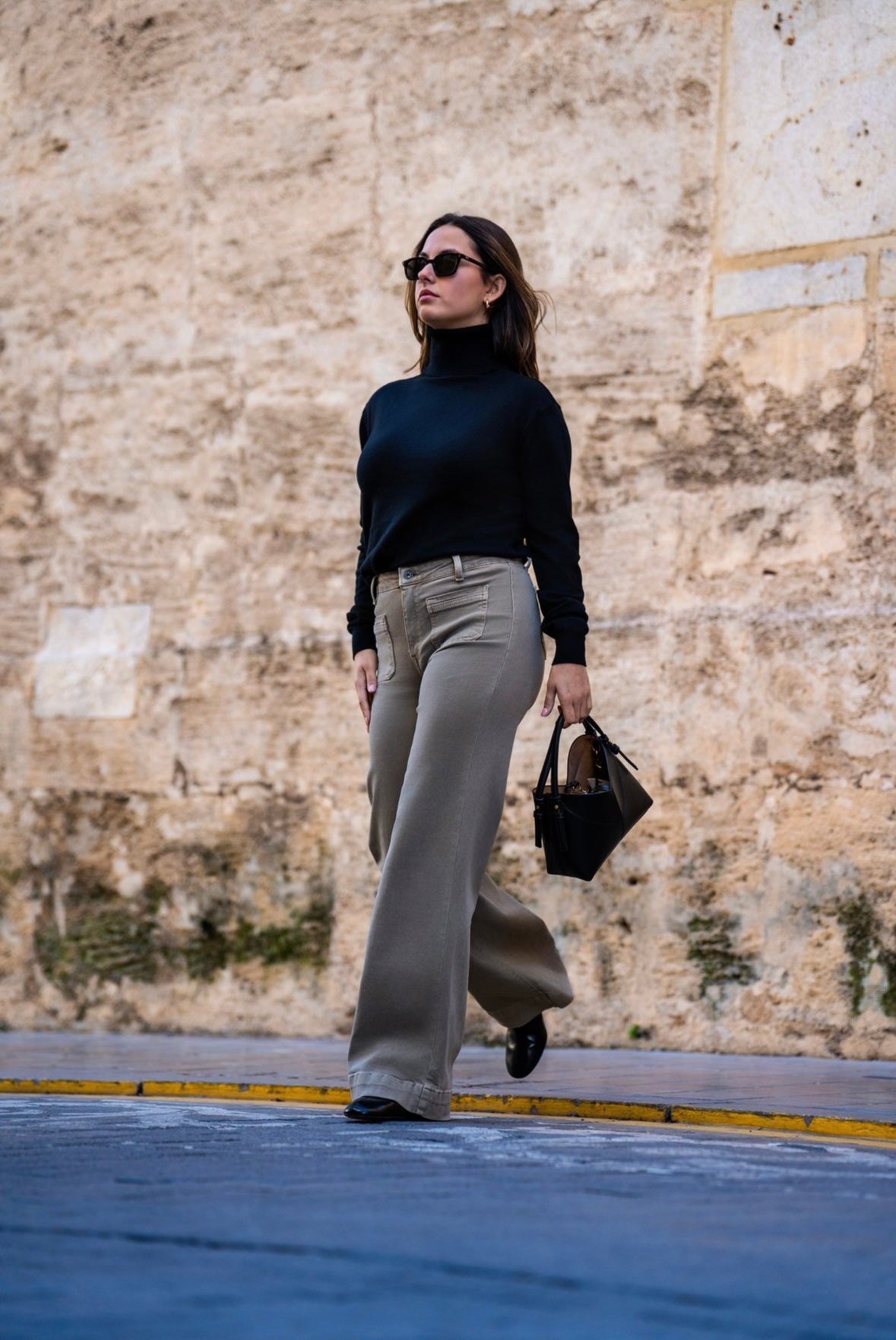 Pantalón wide leg beige topo