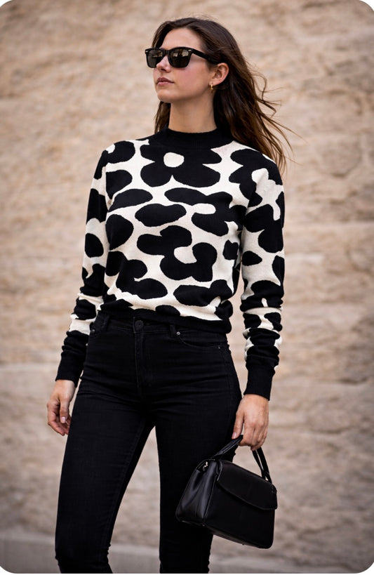 Jersey flores blanco y negro